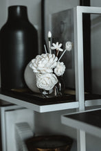 Load image into Gallery viewer, Floral Bouquet Diffuser