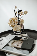 Load image into Gallery viewer, Floral Bouquet Diffuser

